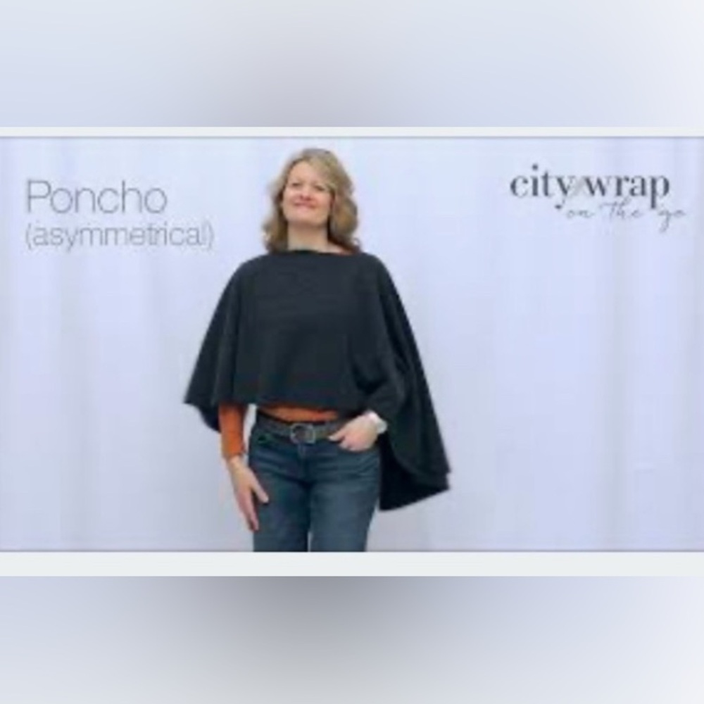 City Wrap PONCHO On The Go Black Cape by Demdaco Women’s Black Asymmetrical